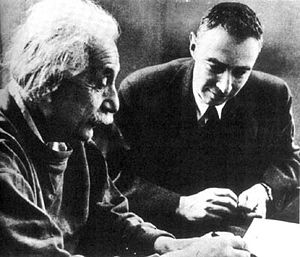 Einstein e Oppenheimer escreveram um documento secreto obre alienígenas