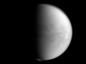 Titã, a maior lua de Saturno.