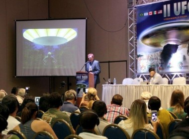 Travis Walton em uma das mais concorridas conferências do II UFOZ 2013 