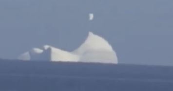 Iceberg-com-OVNI