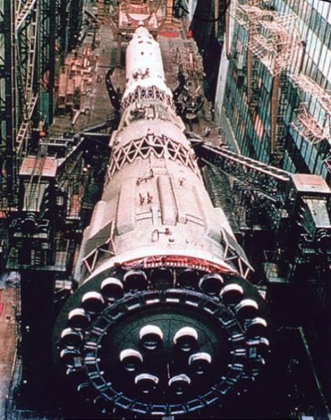 O foguete lunar N1 desenvolvido pela URSS. Tão grande quanto os problemas que o cercaram.
