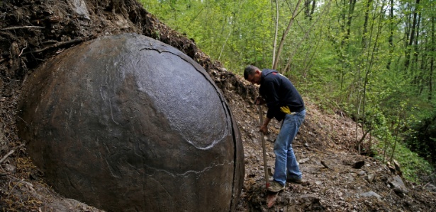 esfera na Bósnia