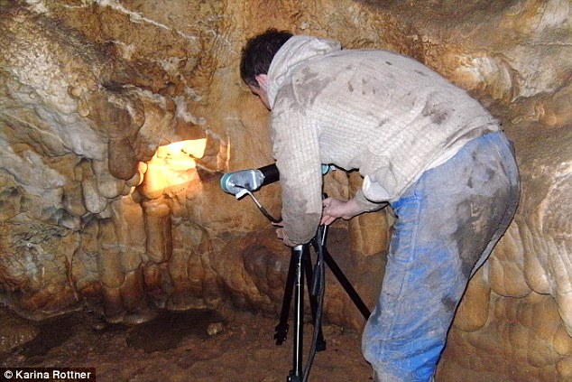 Arte pré-histórica em caverna da Bavária pode não ter sido feita por humanos