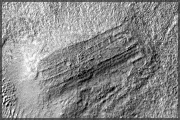 possíveis-estruturas-artificiais-em-Marte-2
