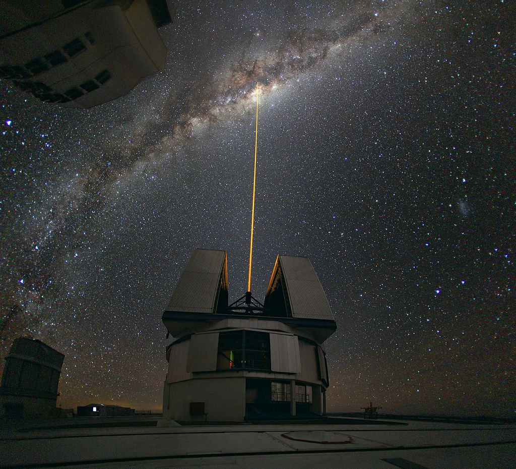 Telescópio Muito Grande - Very Large Telescope - VLT