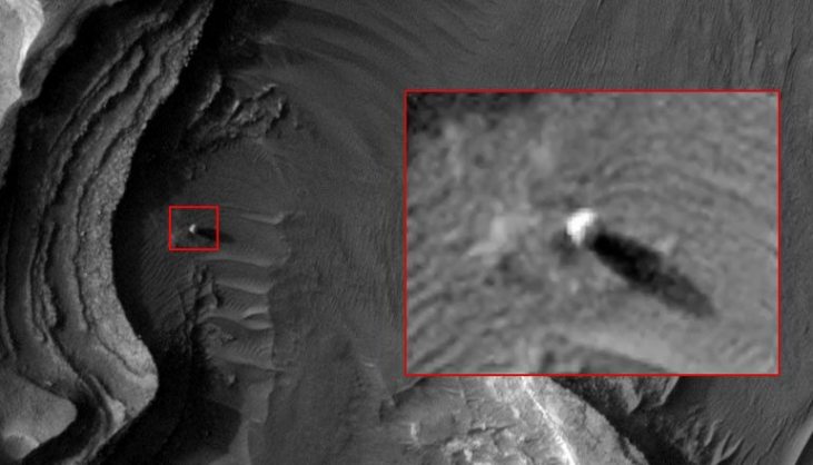 objeto esférico anômalo em Marte