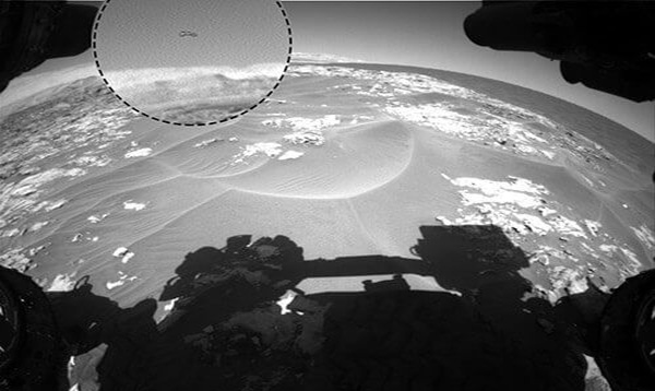 Objeto voador é fotografado em Marte
