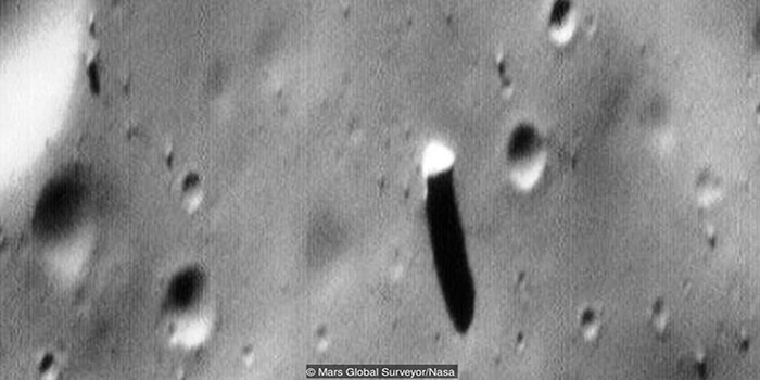 Os monólitos de Marte e de Fobos