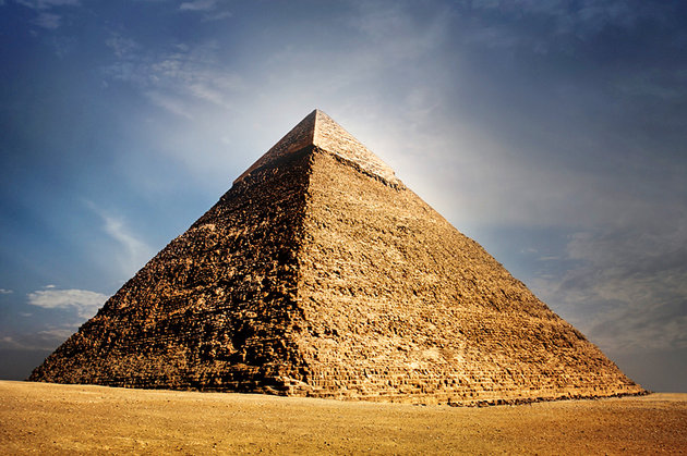 Teria sido Enoque responsável pela construção da Grande Pirâmide do Egito, com ajuda extraterrestre? 