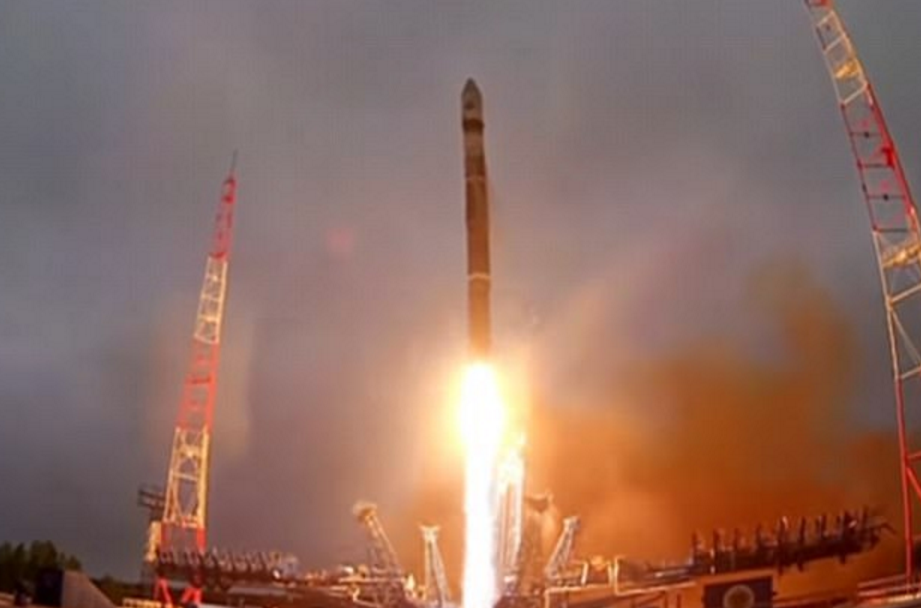 Rússia lança satélite misterioso