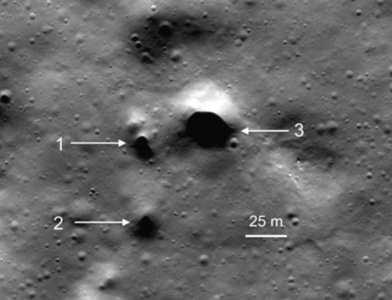 Misteriosas entradas de túneis são encontradas na Lua
