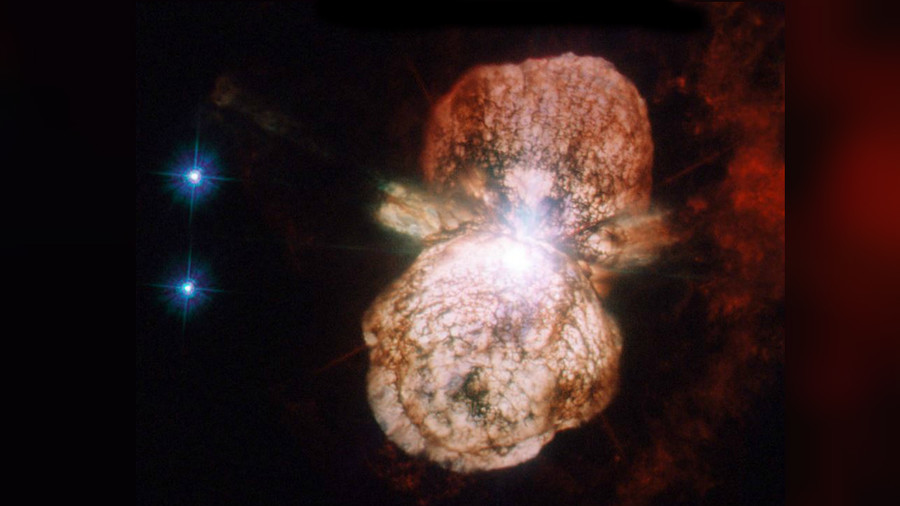 Radiação cósmica de sistema estelar gigante