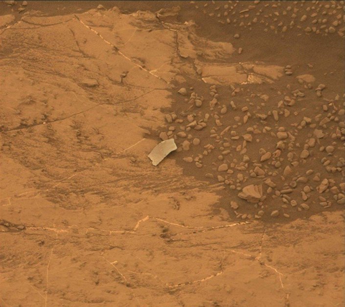 NASA diz saber origem de objeto anômalo em foto do jipe-sonda
