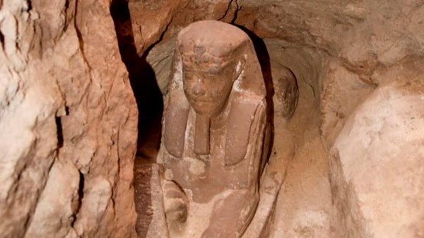 Mais uma esfinge é encontrada no Egito