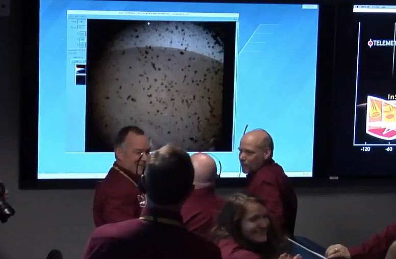 Sonda InSight pousa na superfície de Marte com sucesso