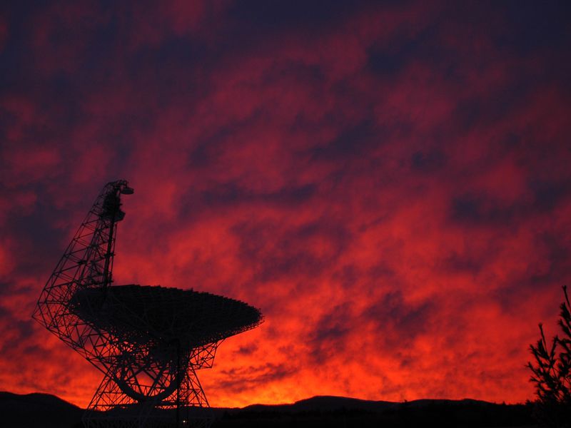 É hora de procurar por ET de forma séria, dizem astrônomos
