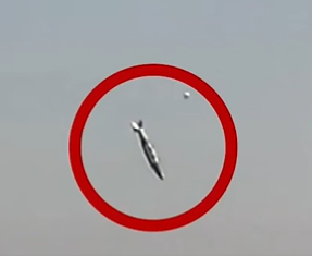 Orbe voador parece observar bombardeio na Faixa de Gaza
