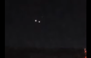 Misterioso aglomerado de OVNIs é filmado sobre aeroporto na Argentina
